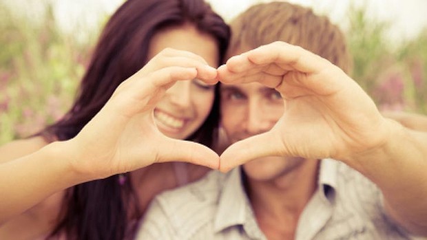 Couple-heart-love-620x349.jpg