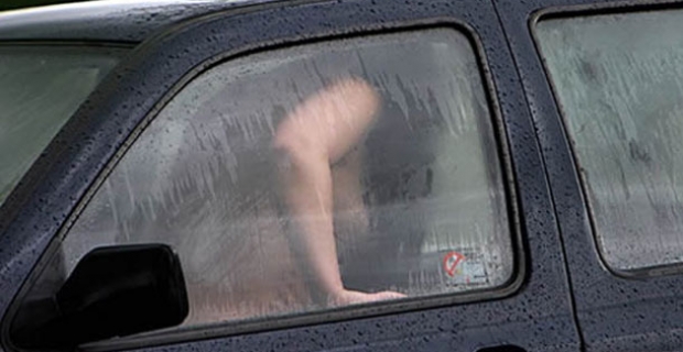 Sex-in-car-620x320.jpg