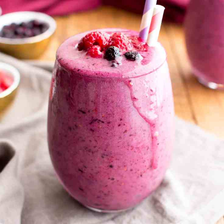 IGT-Triple-Berry-Smoothie-5-Ingredient-Paleo-Vegan-Gluten-Free-Dairy-Free-1.5
